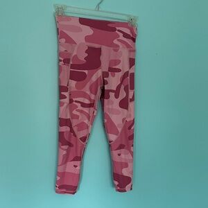 Women’s Pink Camo Leggings